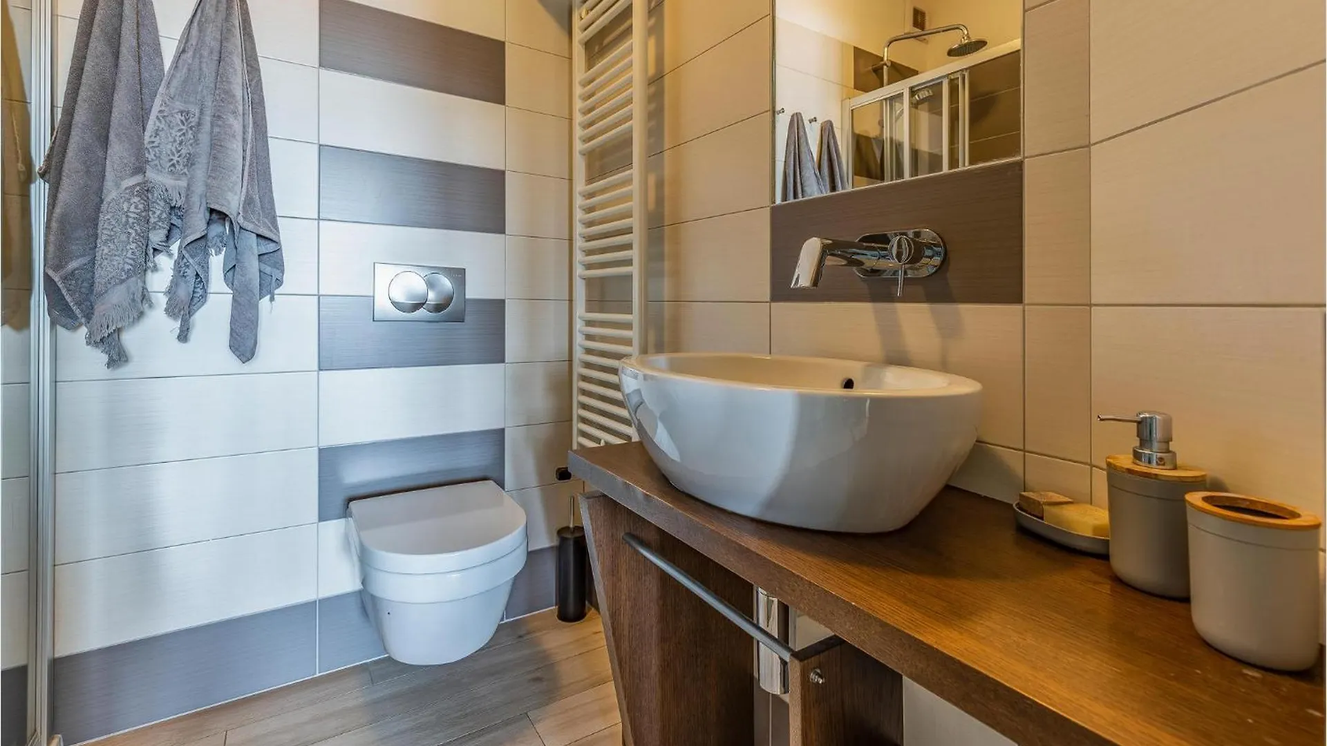Beautiful Apartment In Pomer With Wifi 0*,
